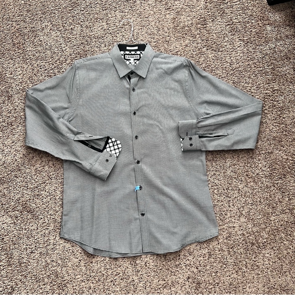 Express Men’s - black & white houndstooth dress shirt, size XL